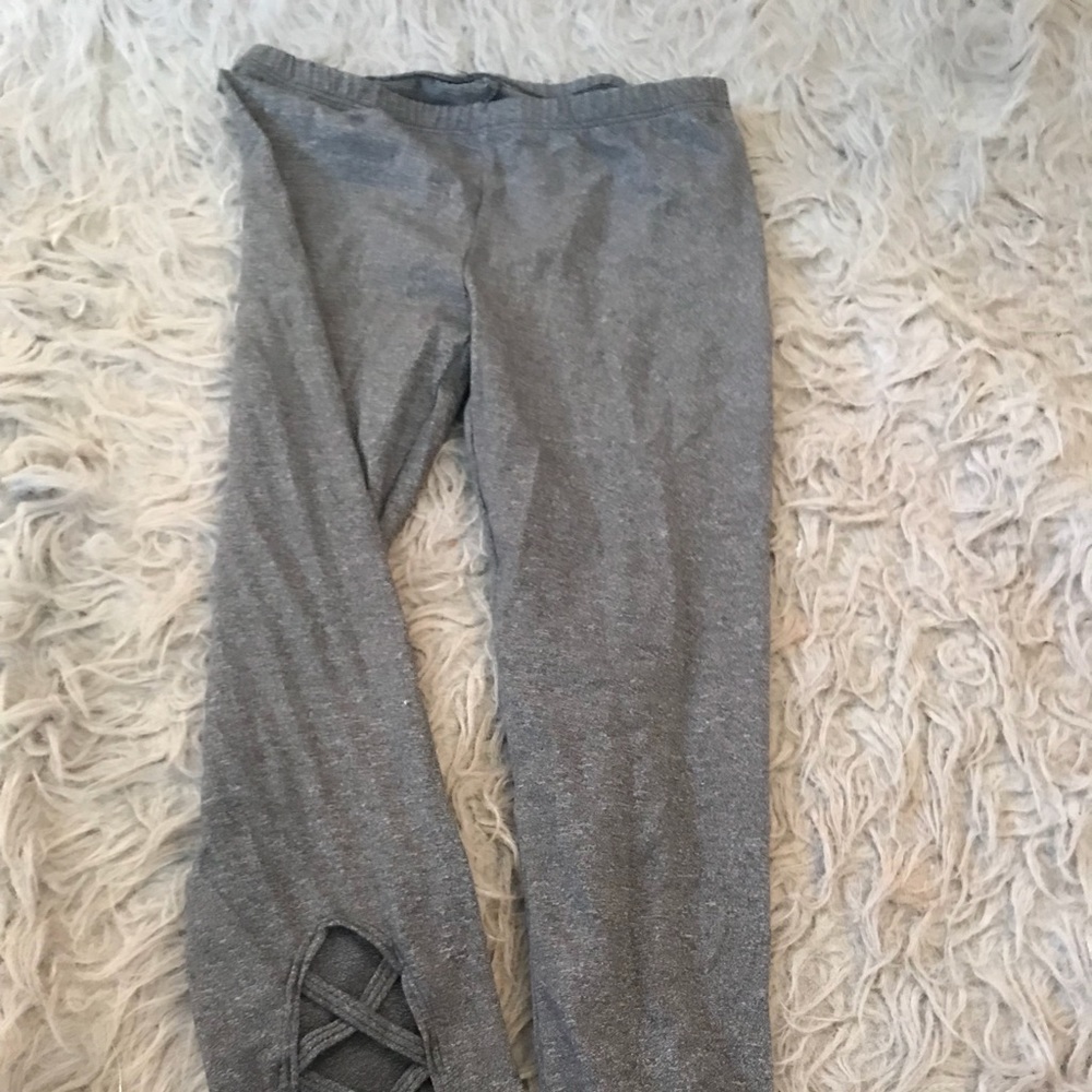 Gray Kohl’s Capri leggings